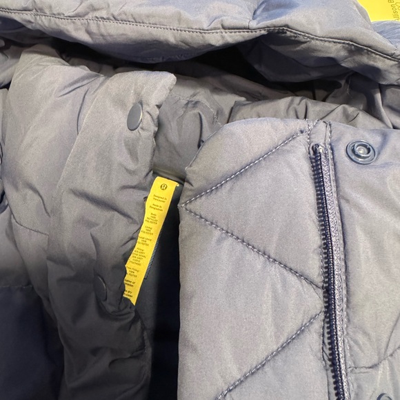 Lululemon Wonder Puff Down Filled Vest - Picture 9 of 11